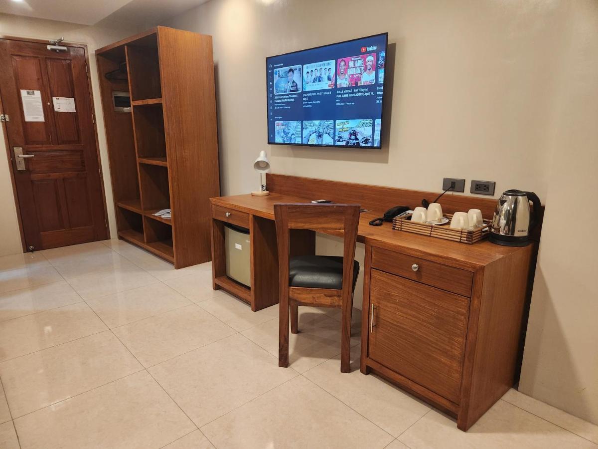 Hotel Herencia 625 Daraga  Экстерьер фото