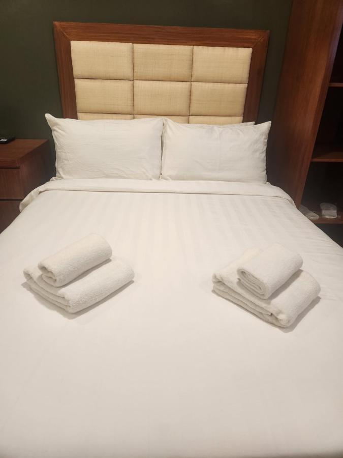 Hotel Herencia 625 Daraga  Экстерьер фото