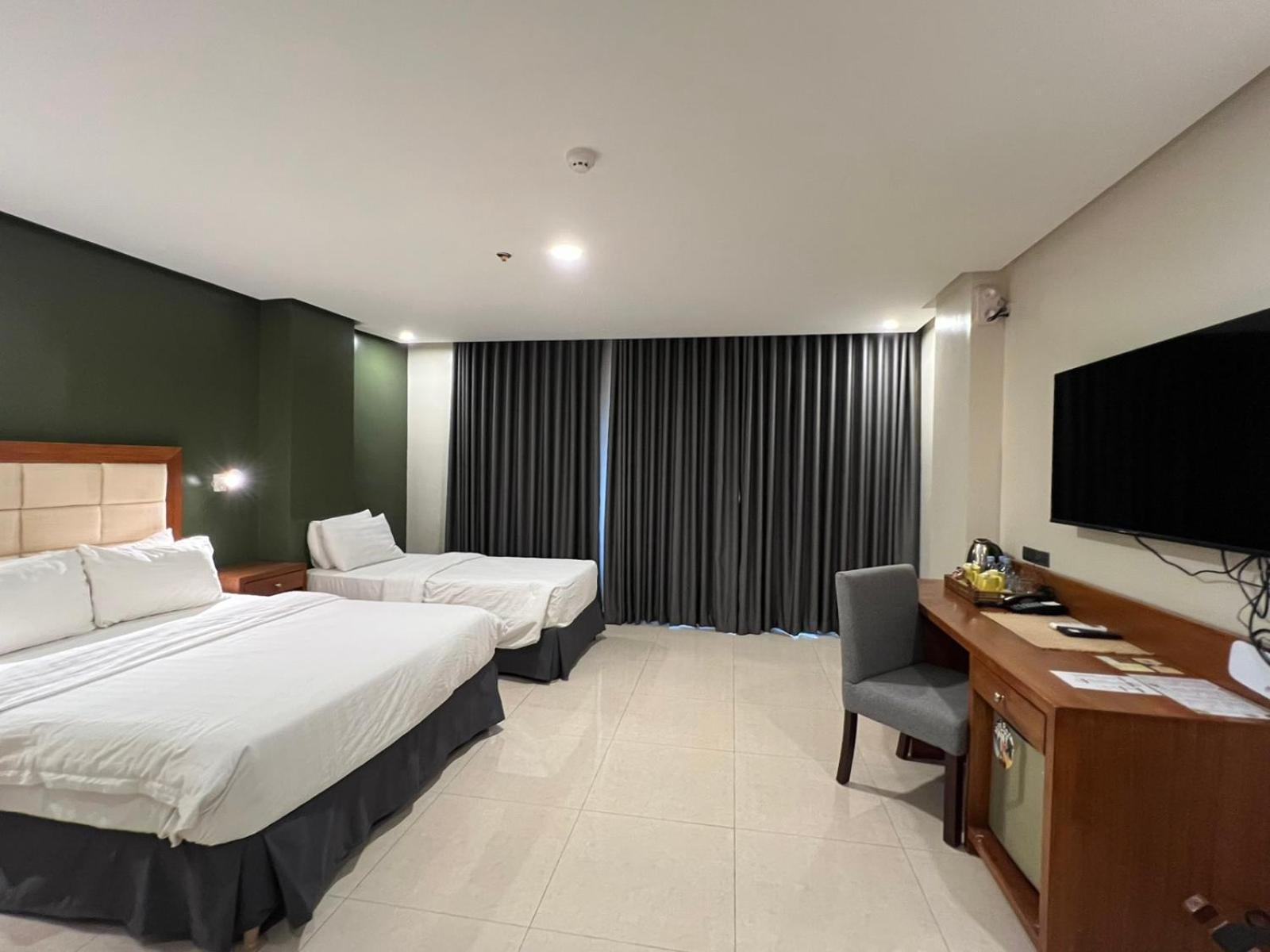 Hotel Herencia 625 Daraga  Экстерьер фото